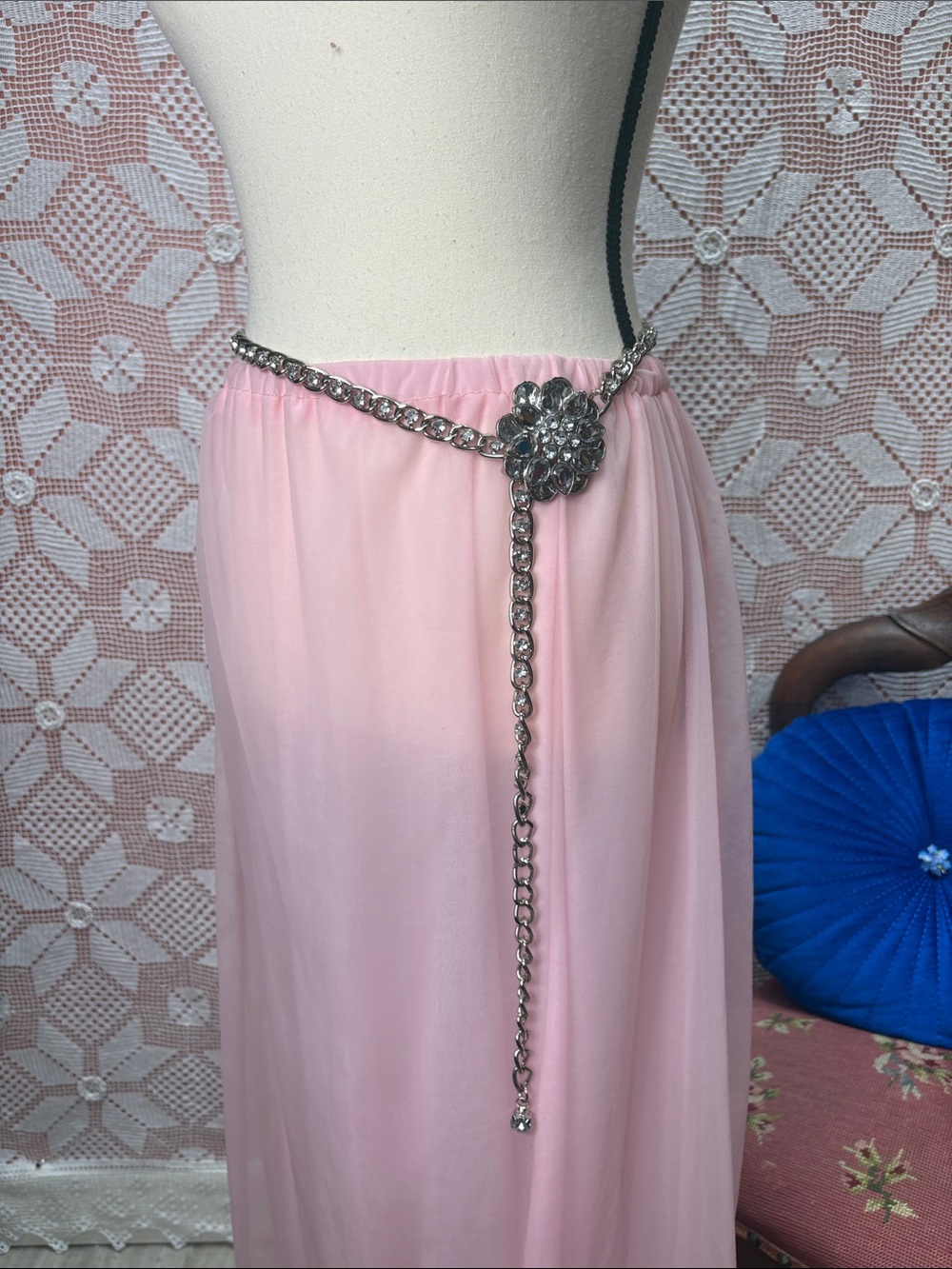 Silver-Tone Rhinestone Flower Chain Belt - Picture 8 of 9